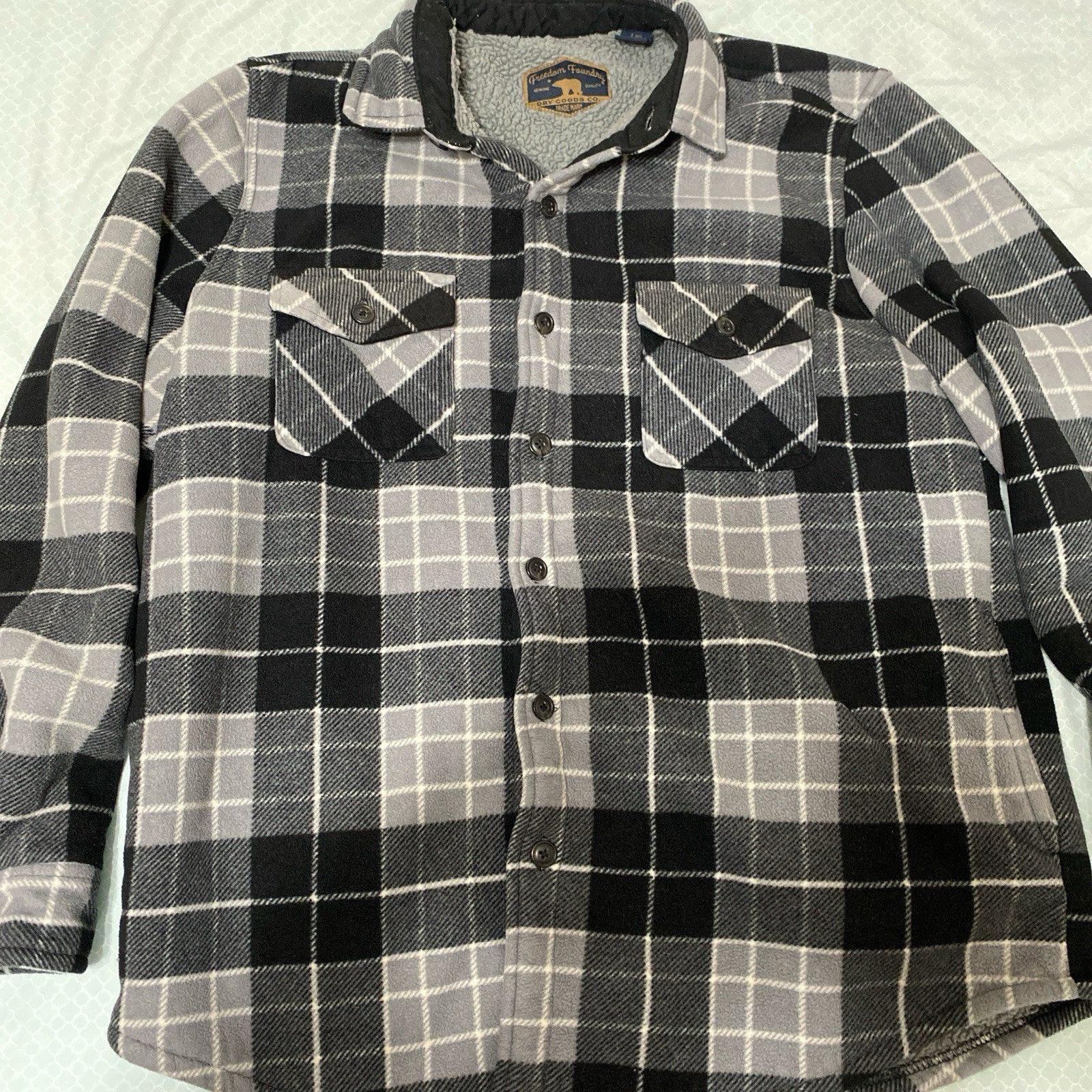 Large Super Soft Flannel Button Down. Hardly Worn… - image 10