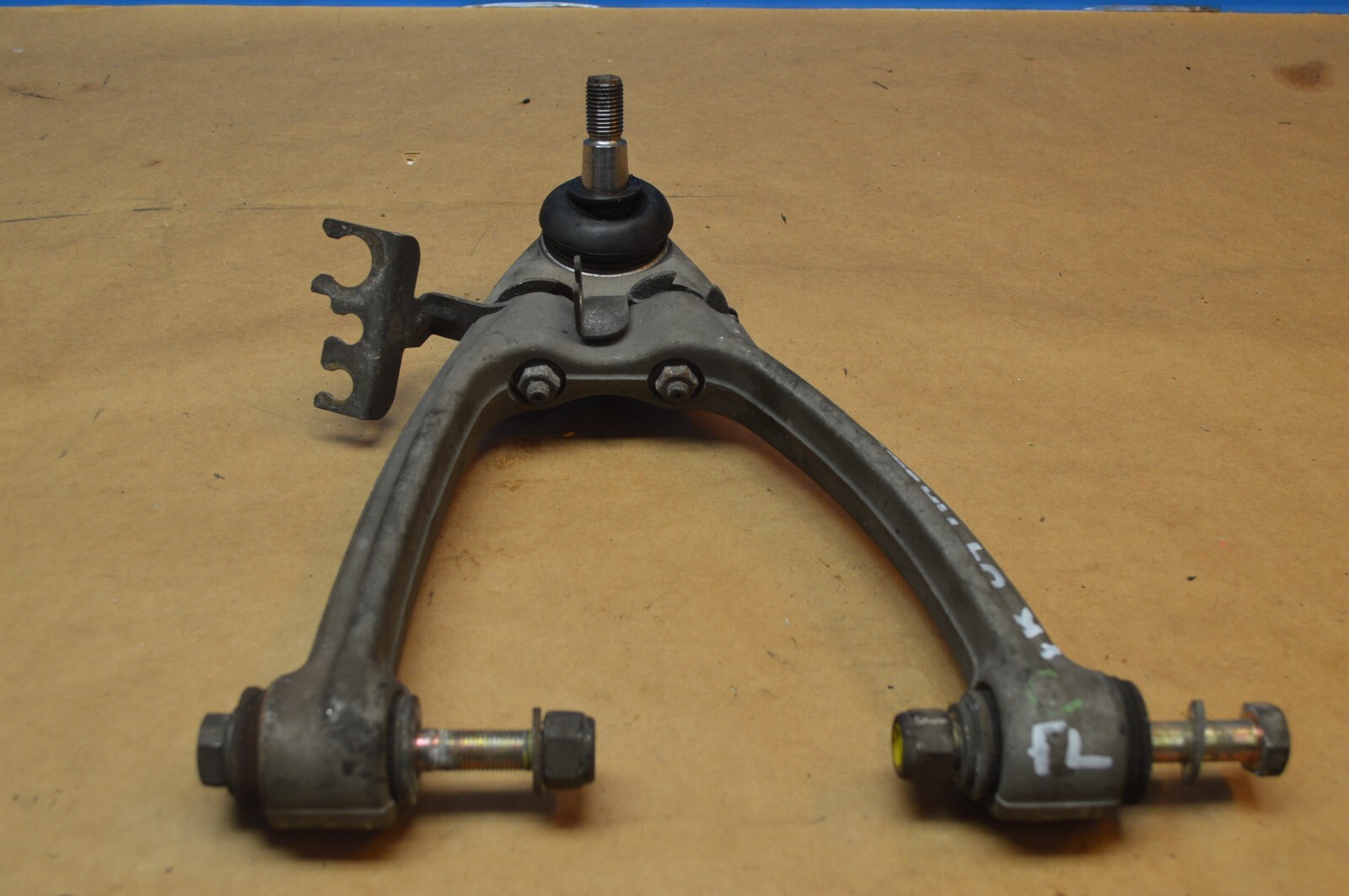 2004 M138 MASERATI GT COUPE  FRONT RIGHT PASSENGER SIDE UPPER CONTROL ARM