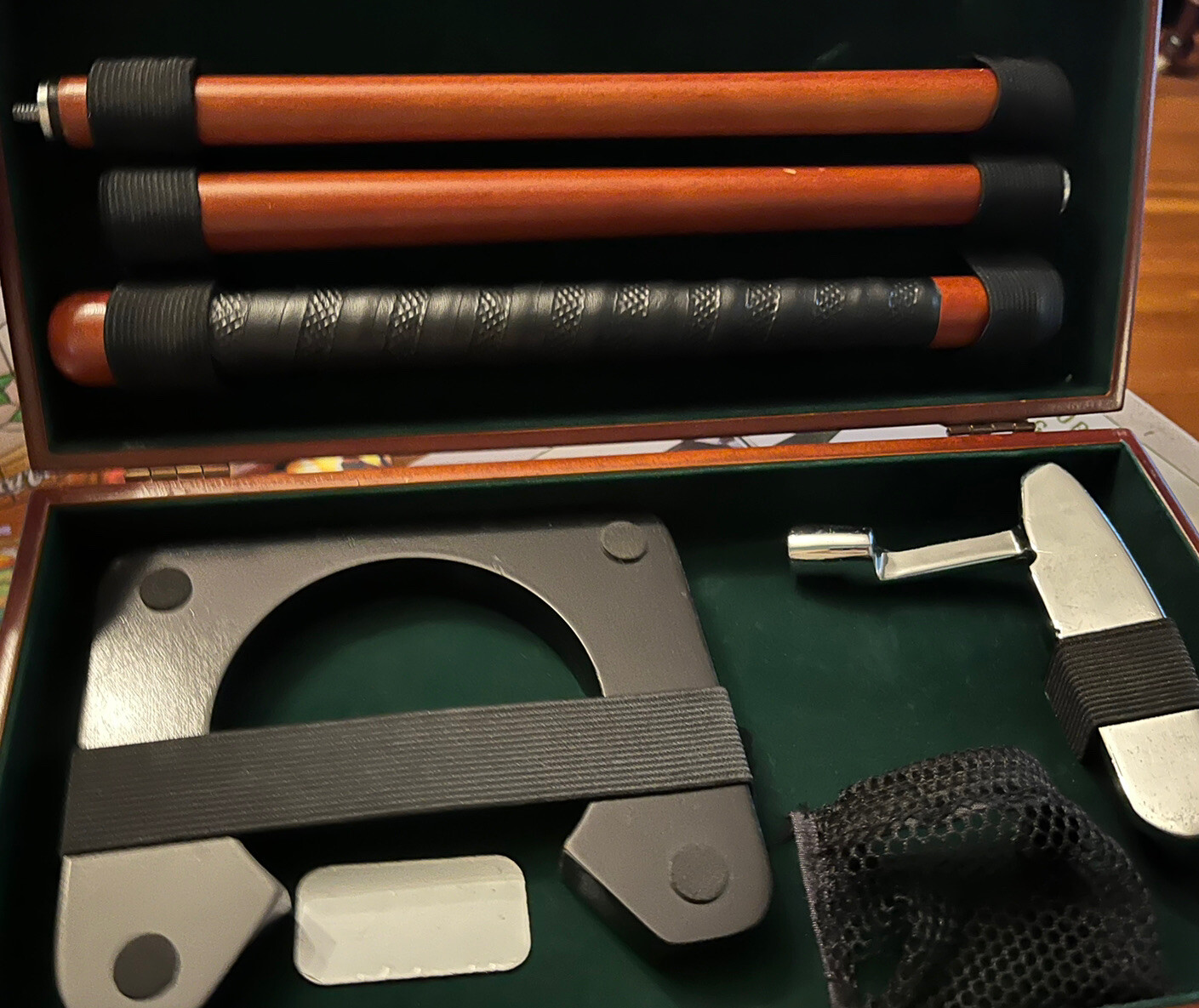 International Silver Executive Golf Putter Set With Mahogany Wooden