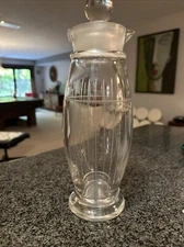 Cambridge Glass Etched ART DECO Cocktail Shaker w/Glass Stopper 32 oz c. 1930's
