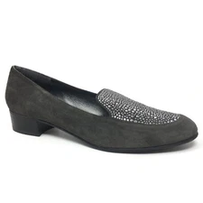 NEW Stuart Weitzman Loafers Pump Heels Shoes Womens Size 7 Gray Suede Studded