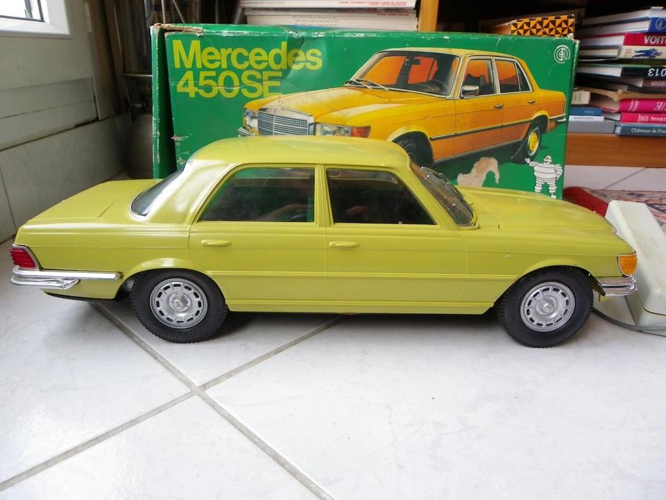 Mercedes 450 Si W116 Gama - 42cm Scatola Plastica Giocattolo Miniatura Antico - Immagine 3 di 4