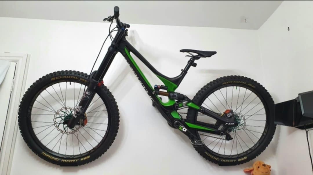 Specialized Demo Race Mountain Bike 2017 Carbon Demo Bike From