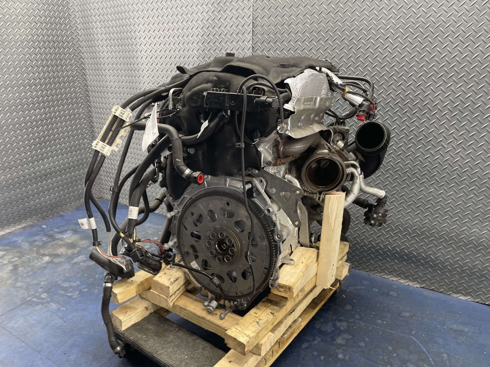 BMW i8 2019 Engine assembly