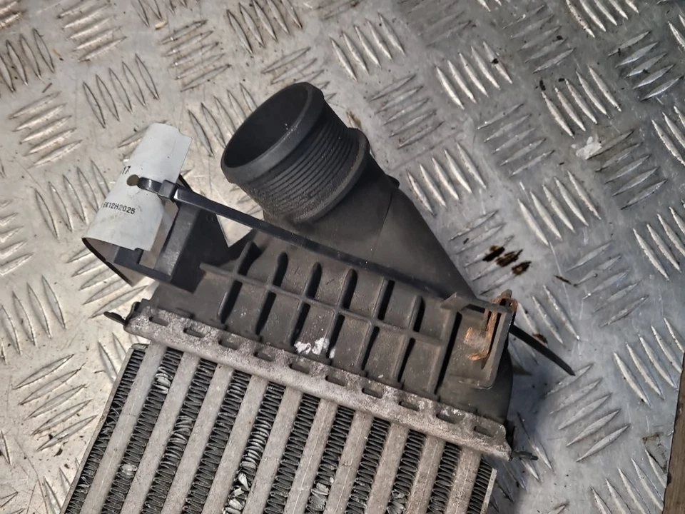 FORD FOCUS MK3 2010-2014 INTERCOOLER RADIATOR  - Image 4 of 4