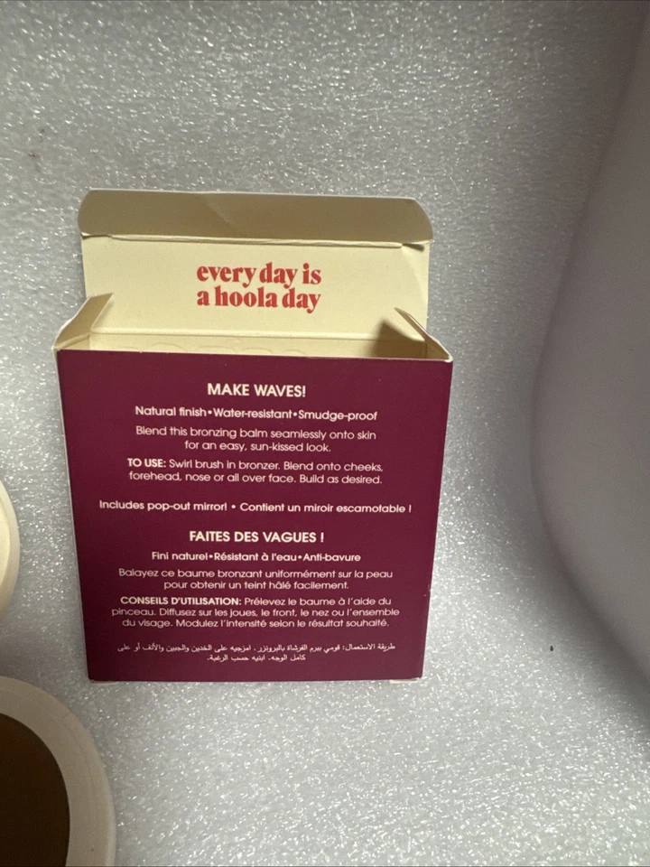 Benefit NEW Hoola Wave Bronzing Balm. Medium - Image 3 of 4