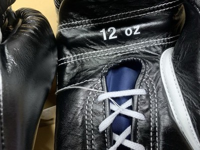 Winning Boxing Gloves Lace up 12oz Black X Gold From Japan