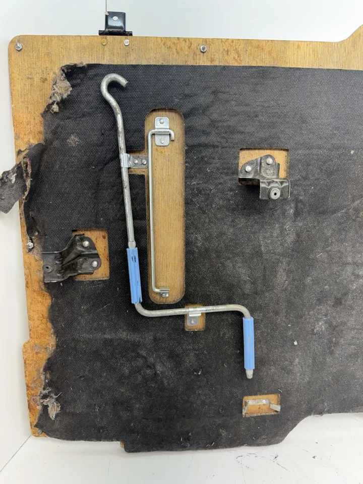 86-92 TOYOTA SUPRA MK3 MALETERO TRASERO NEUMÁTICO DE REPUESTO CUBIERTA DE SUELO OEM Foto 2 de 3