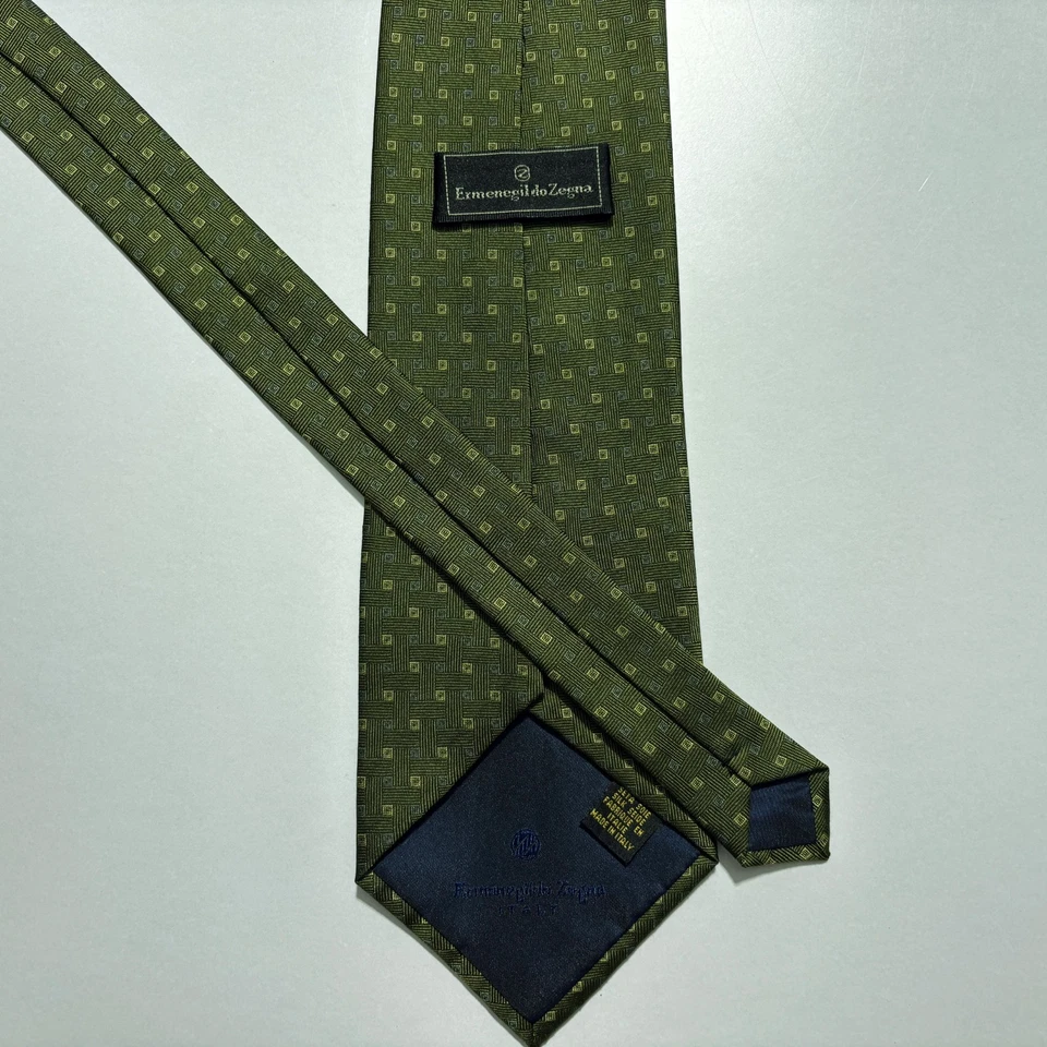Ermenegildo Zegna Tie 4" x 58.5" Green Geometric Square Jacquard 100% Silk Italy - Image 3 of 4