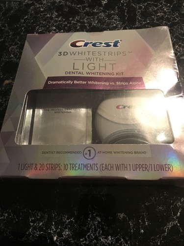 Crest 3D Whitestrips with Light, Teeth Whitening Strip Kit, 20 Strips (10 Count) - 第 1/2 張圖片