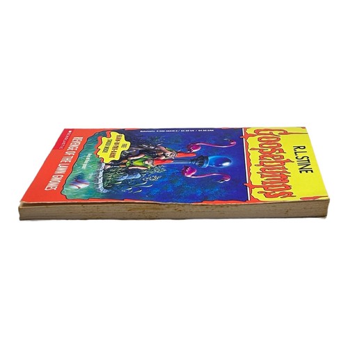 Goosebumps #34 Revenge Of The Lawn Gnomes 1st Print 1st Ed R.L. Stine NO Sticker - Imagen 5 de 10