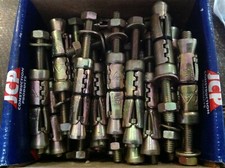 Trade-fix Jcp M6 x 25 mm Projecting Bolt Shield Anchor  . Box of  50.