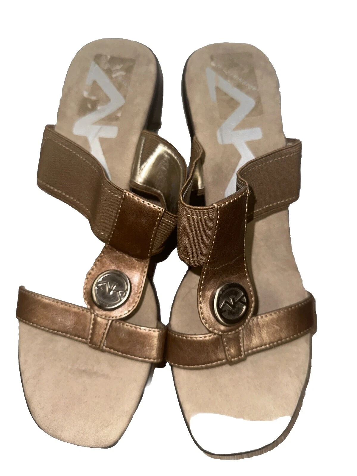 Sandalias Informales de Gamuza Anne Klein para mujeres