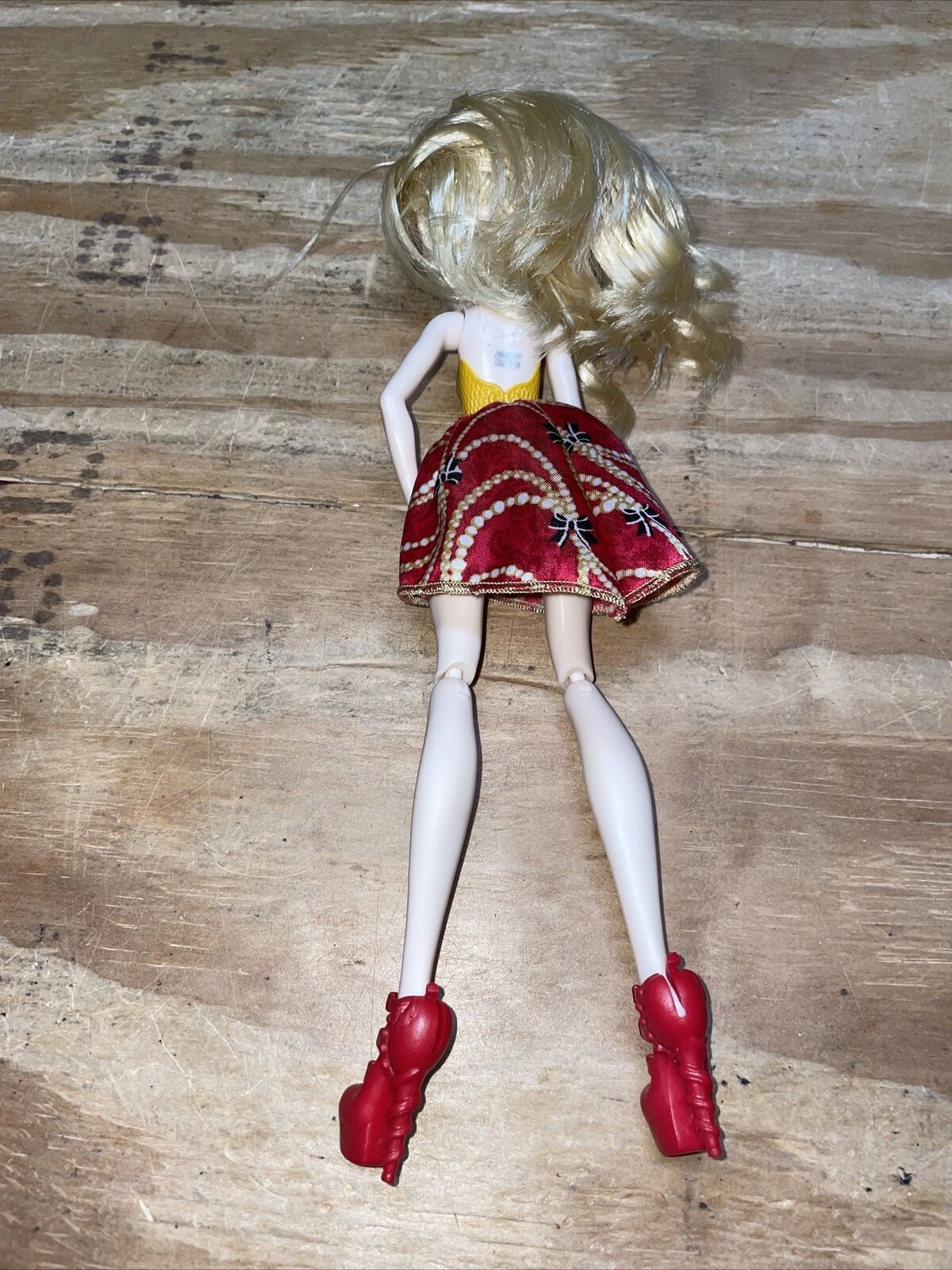 Ever After High Basic Budget Apple White. Fast Shipping