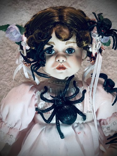 Haunted Doll Store - Maßanfertigung, Halloween, gruselige Puppen - Sie wählen - Bild 652 von 976
