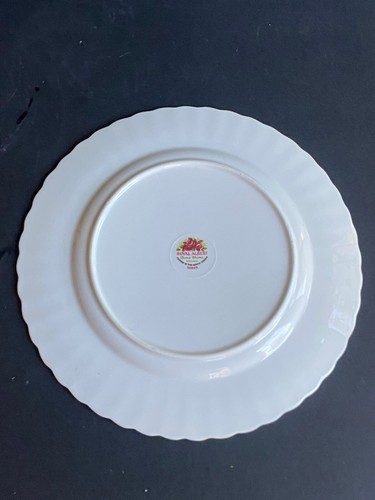 Royal Albert Flower of the Month Series June Roses TRIO - Picture 6 of 7