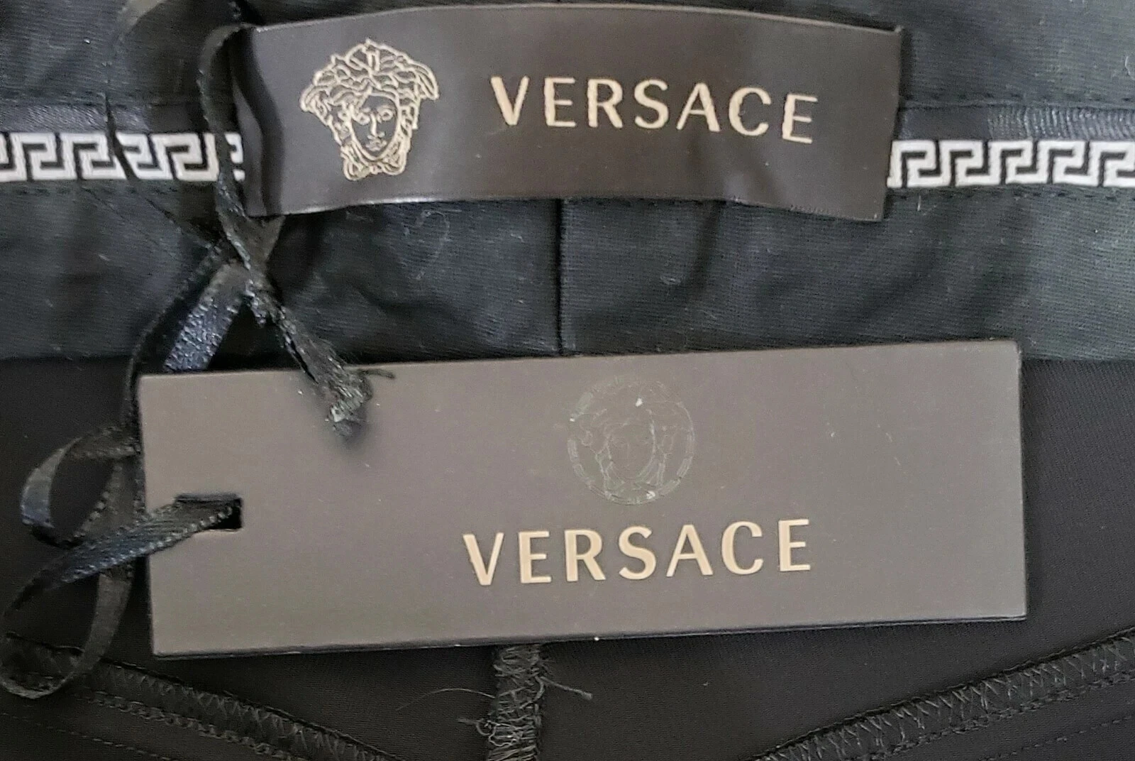 Pantalone Versace nero elasticizzato taglia 40 4*