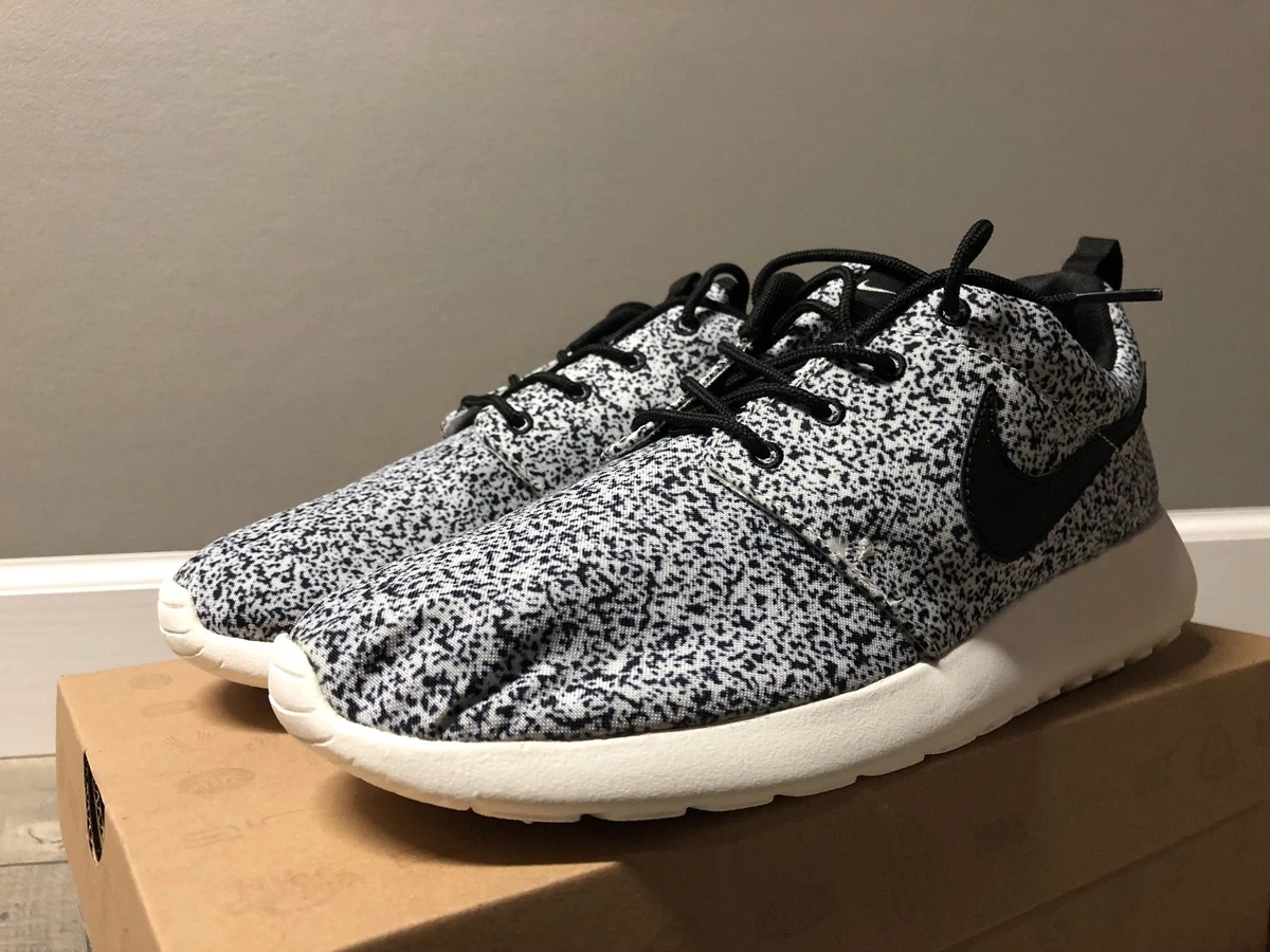 Nike Roshe Run Black White Women&#039;s 10 Men&#039;s 8.5 New Rare Limited Vint | eBay