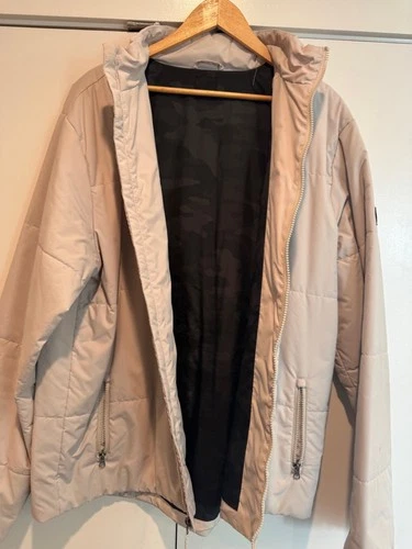 Vuori Puffer Jacket Mens XXL White Eggshell Used Good Condition Minor Stain image 5