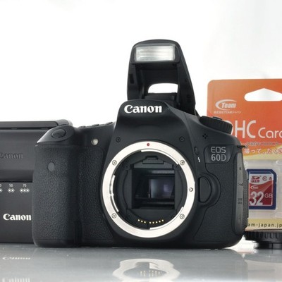Canon EOS 60D Digitale Spiegelreflexkamera Low Shutter Count 2743 mit unbenut...