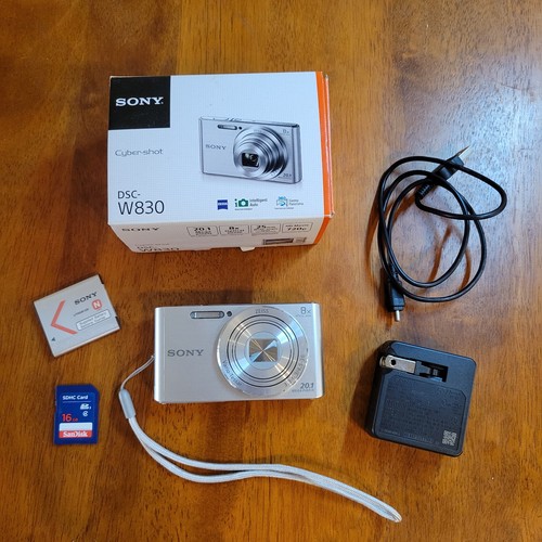 Sony DSC-W830 [20.1MP, 8-fach Opt.Zoom, 2,7"] Silber Gebraucht Kaufen | Sony Günstig Auf