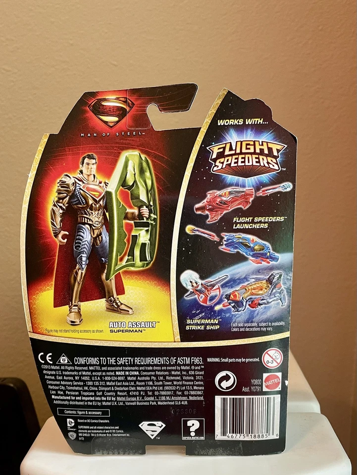 Figura de juguete Superman Man of Steel AUTO ASALTO DC Comics 2013 Foto 2 de 4