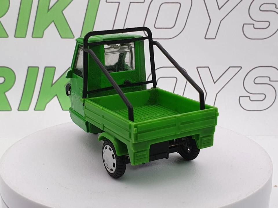 Piaggio Ape Cross 1/32 Verde 2000 - Immagine 2 di 4