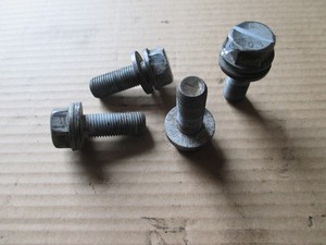4x Schrauben M14 x1,5 L 38 Bremssattel  vorne  Audi A4 B5 6 7 A6 BS D 288 u.312