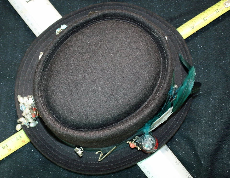 Halloween Heady Headpiece Portal PorkPie ~ Lã marrom acrílica ~ Breaking Buster - Imagem 4 de 4