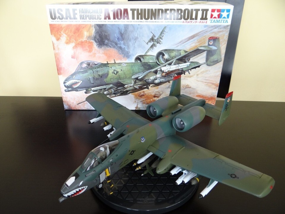 Tamiya 61028 - Maquette Avion A-10A Thunderbolt II USAF - Échelle 1:48 - Neuf