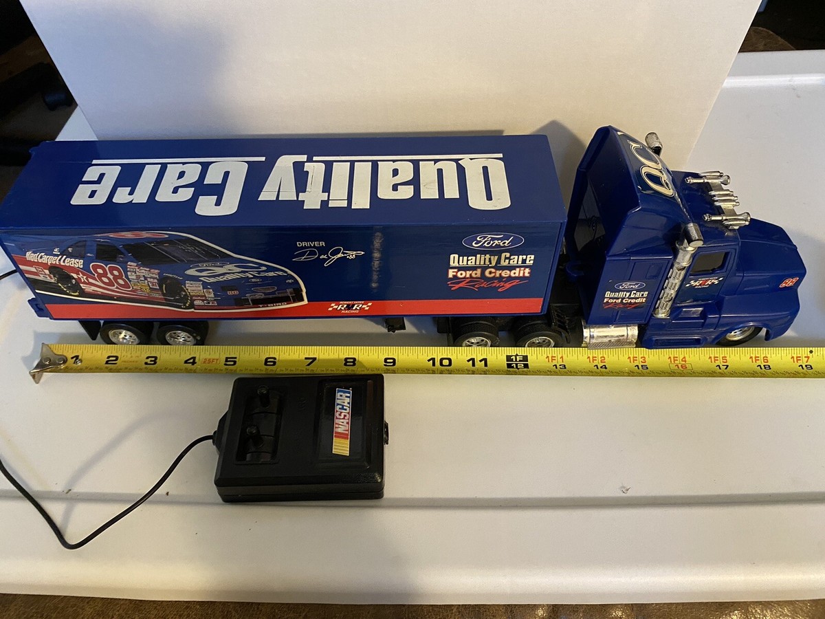 Vintage 90's 18” Nascar Corded Remote Control Race Car Hauler #88
