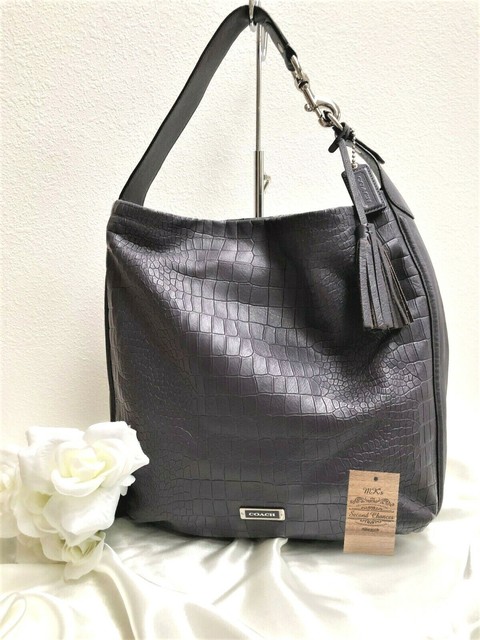 coach avery leather hobo shoulder bag