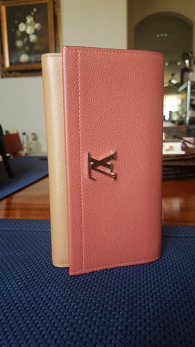 Authentic Louis Vuitton Portefeiulle Lock Me 2 Camel/Mauve Long Wallet