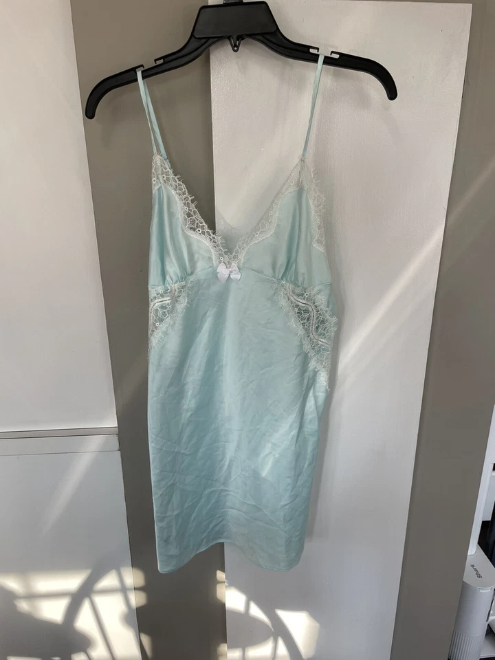 $58 NUEVO CON ETIQUETAS CAMISÓN BETSEY JOHNSON AZUL MUJER SATINADO/ENCAJE TALLA GRANDE JL94 Foto 2 de 4