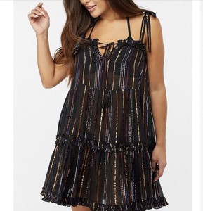 accessorize beach dress