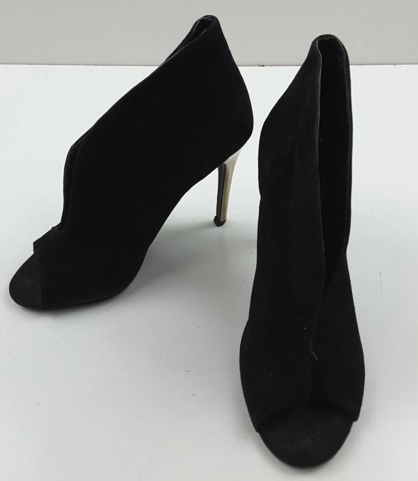 Botas al tobillo Fergie Rina negras de gamuza punta abierta tacones plateados zapatos de salón talla 6,5 M Foto 2 de 4