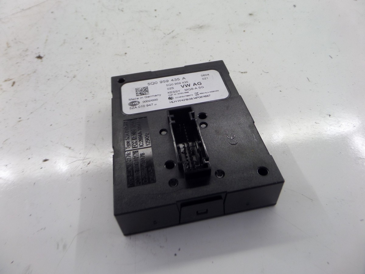 VWゴルフ7GTI　maniacs ANSWERBACK SYSTEM VW Golf GTI Keyless Entry Kessy Control Module MK7 15-19 OEM