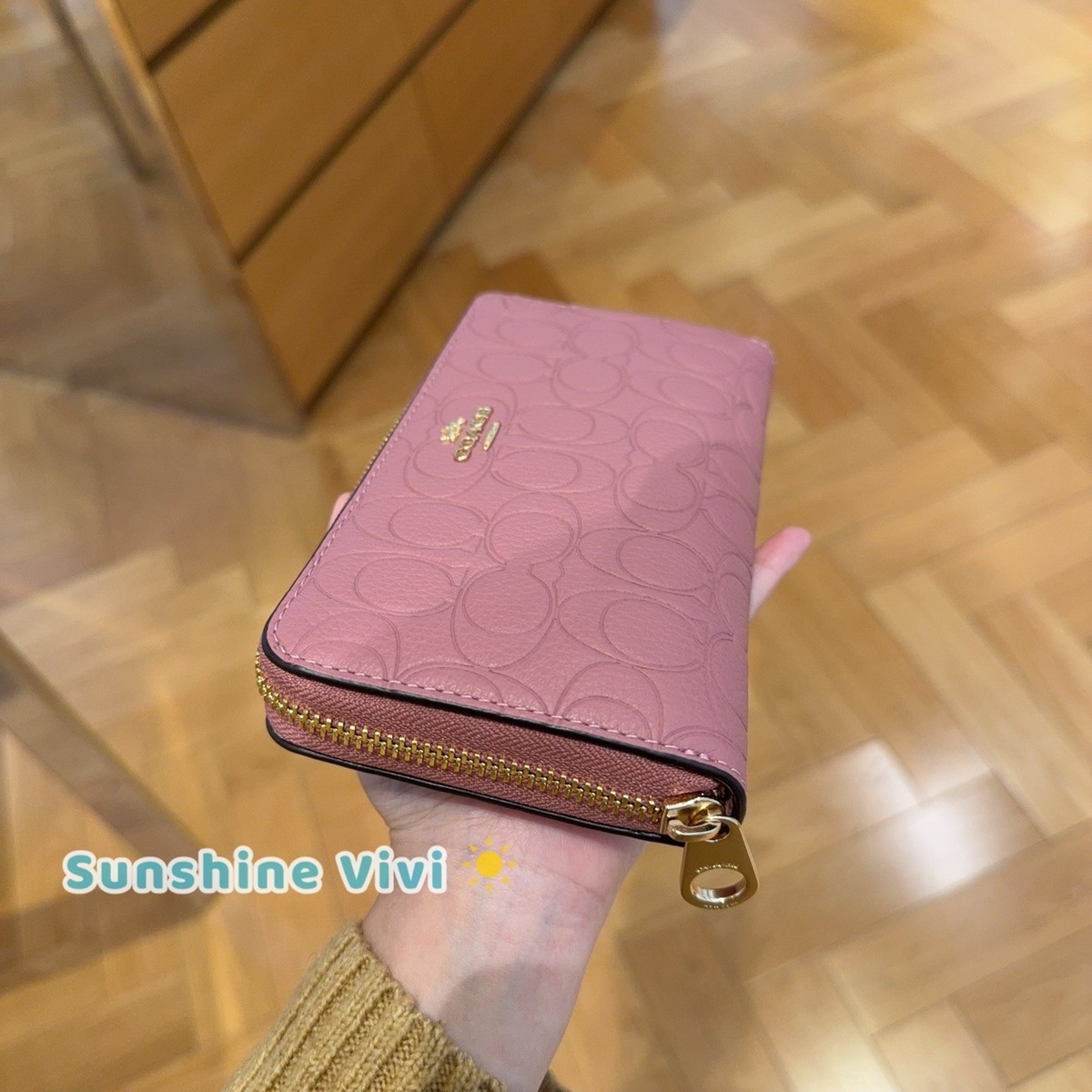 NWT Coach CCL35 Long Zip Around Wallet Debossed Signature Pebbled