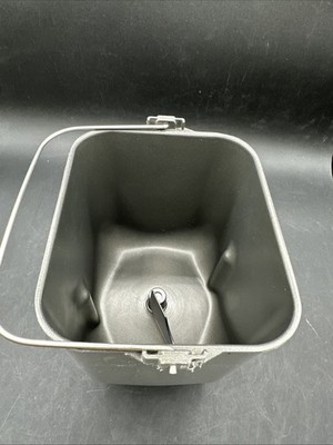 Breadman TR 444 Bread Maker Pan with Paddle TR333.