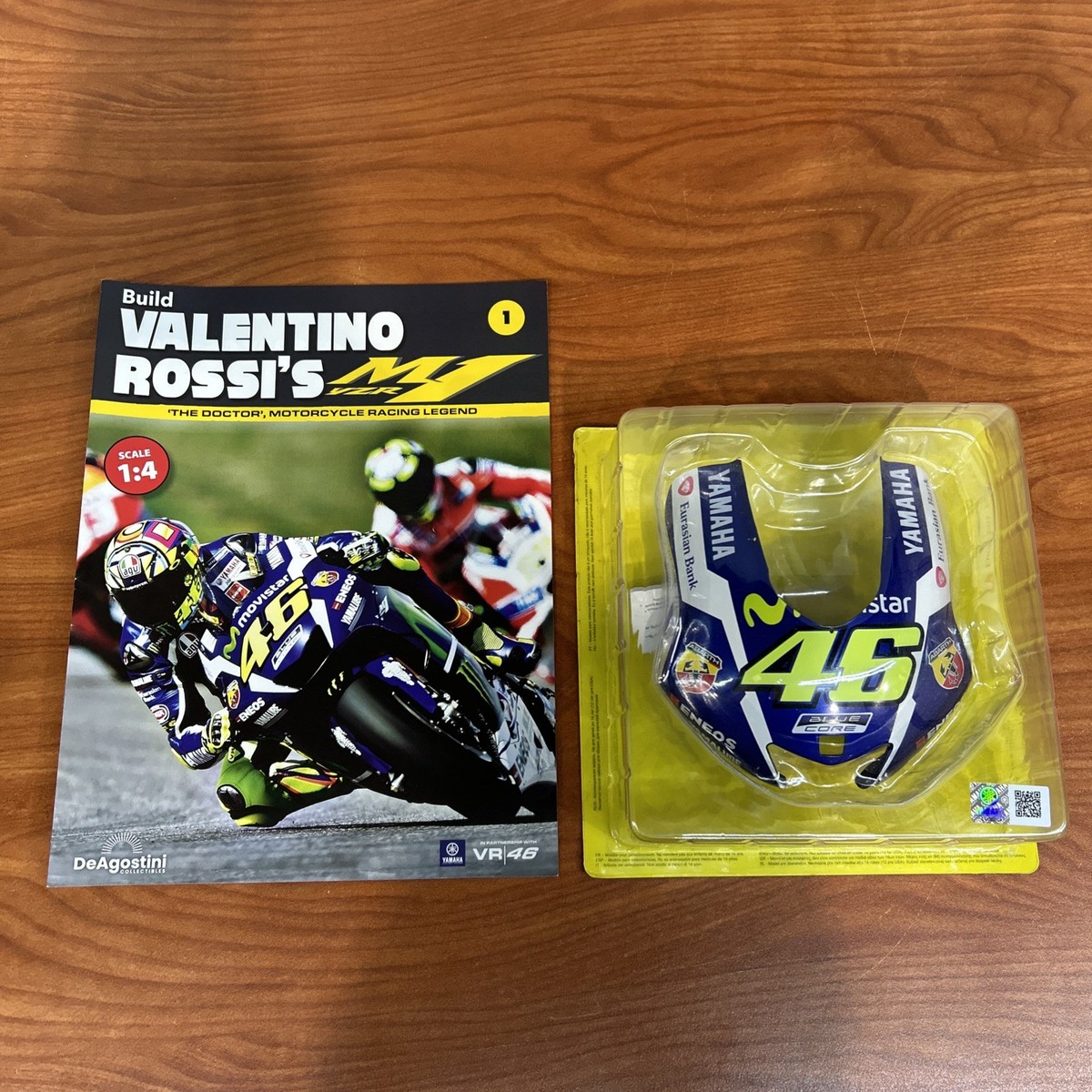 DeAgostini Valentino Rossi 1/4 Yamaha YZR M1 build Up Model Kit Pc