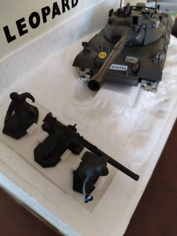 Polistil Carro Armato Tank Char Leopard Art. CA 105 CA105 Scala 1:50 - Immagine 3 di 4