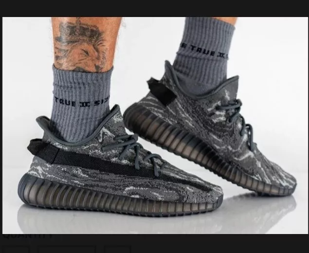 ADIDAS YEEZY BOOST 350 V2 ID4811 Size 9 UNRELEASED RARE