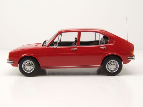 Alfa Romeo Alfasud 1974 rojo coche modelo escala 1:18 KK - Imagen 3 de 9