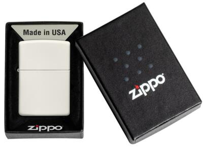 ふんわりん Zippo Windproof White Lighter that GLOWS IN THE DARK, 49193, New