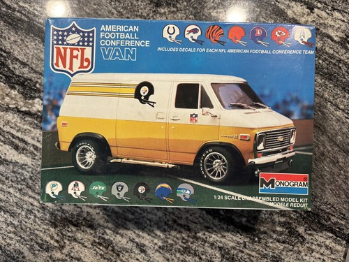 Monograma 2233-0300 NFL Conferencia Nacional Fútbol Furgoneta Modelo Kit 14 Equipos NFC