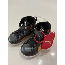 Zapatillas altas Puma First Round para niños pequeños negras doradas EE. UU. 4 Kinder-Fit nuevas