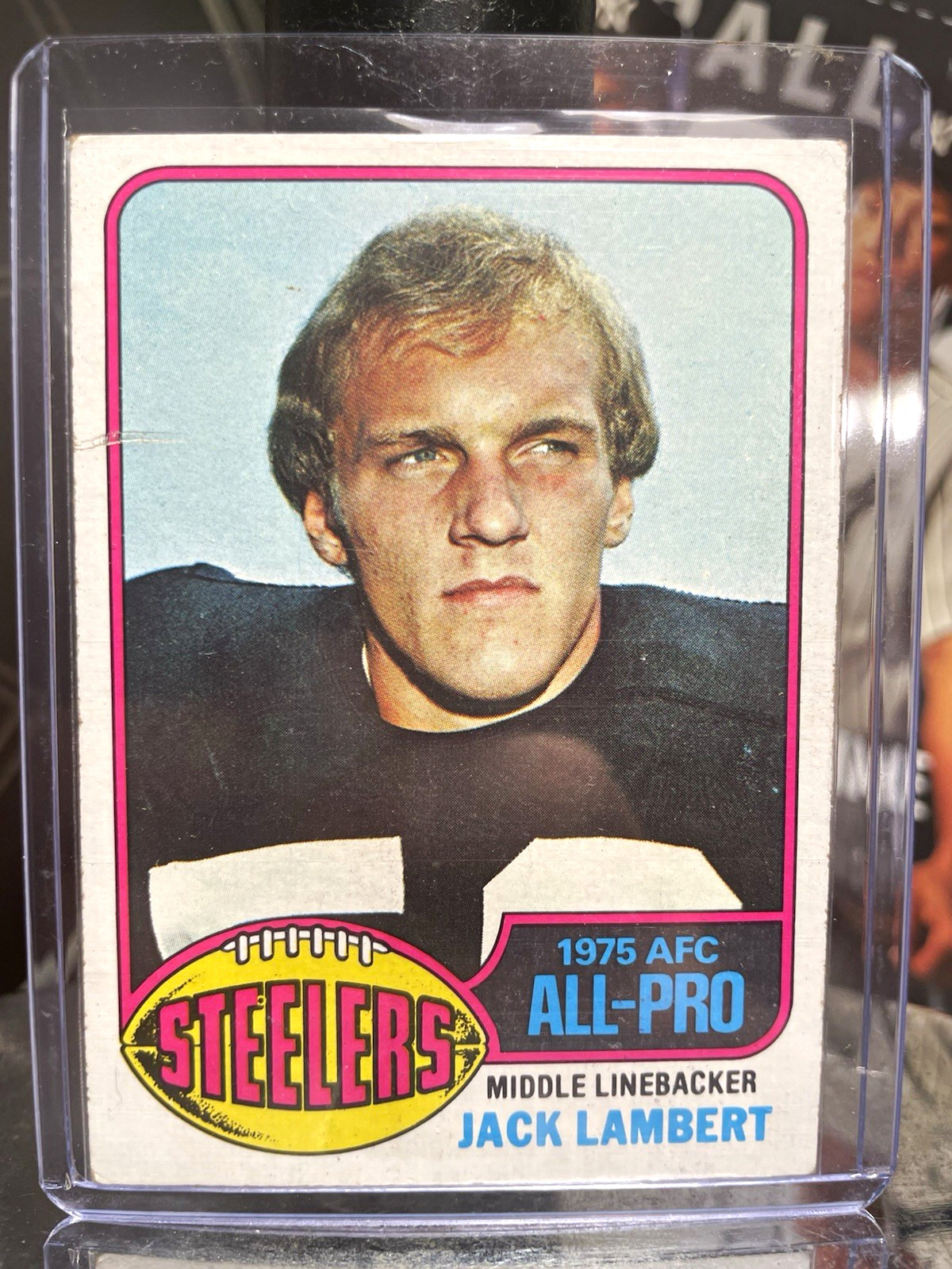 Topps 1976 Jack Lambert Star Rookie RC Pittsburgh Steelers #220 Football Card