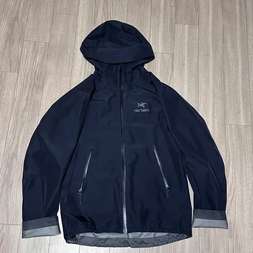 Arc'teryx Beta LT Jacket Black M - Waterproof Gore-Tex thumbnail 5