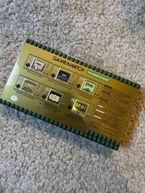 Nintendo Game & Watch: The Legend of Zelda Color Screen Gold Green USB-C