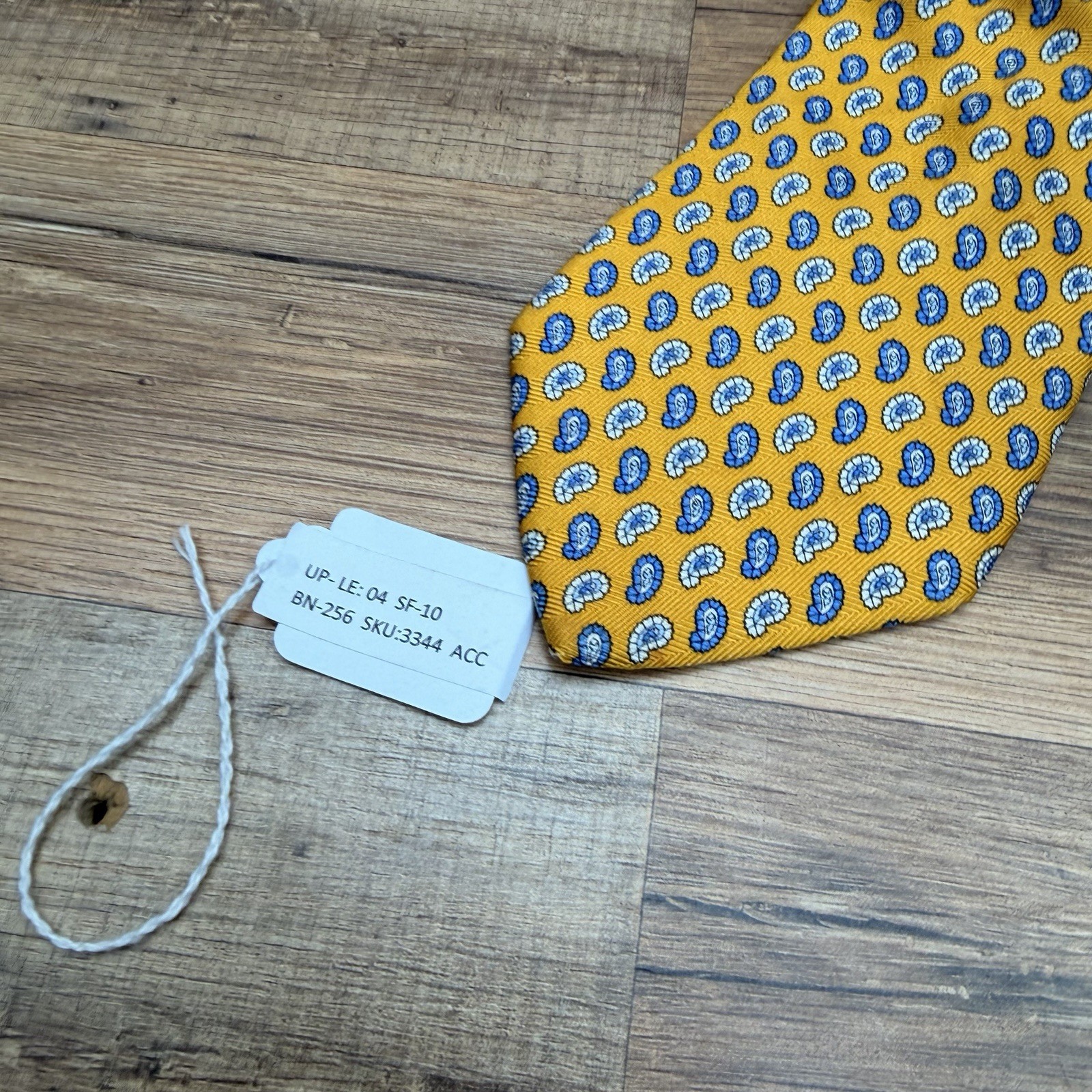 Brooks Brothers  Makers 100% Silk Tie Necktie Yellow Blue Paisley 54" x 3.5" thumbnail 3